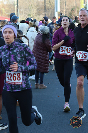 1H3A1600