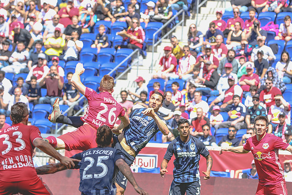 Redbulls_-14